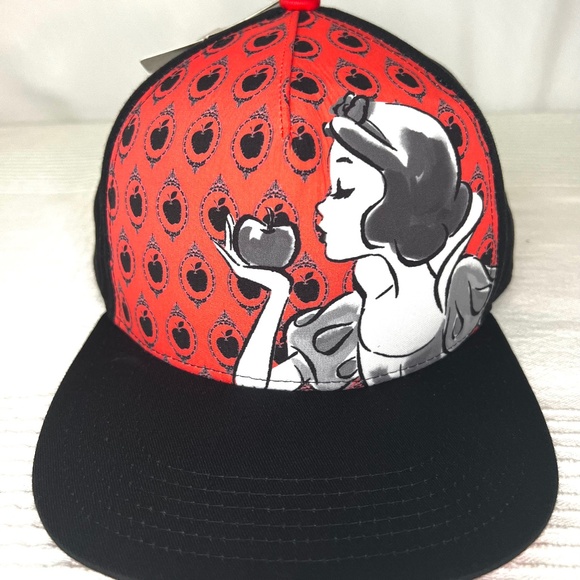 Disney Snow White "JUST ONE BITE" Poison Apple Adult Snapback Hat New with Tags - Picture 1 of 7